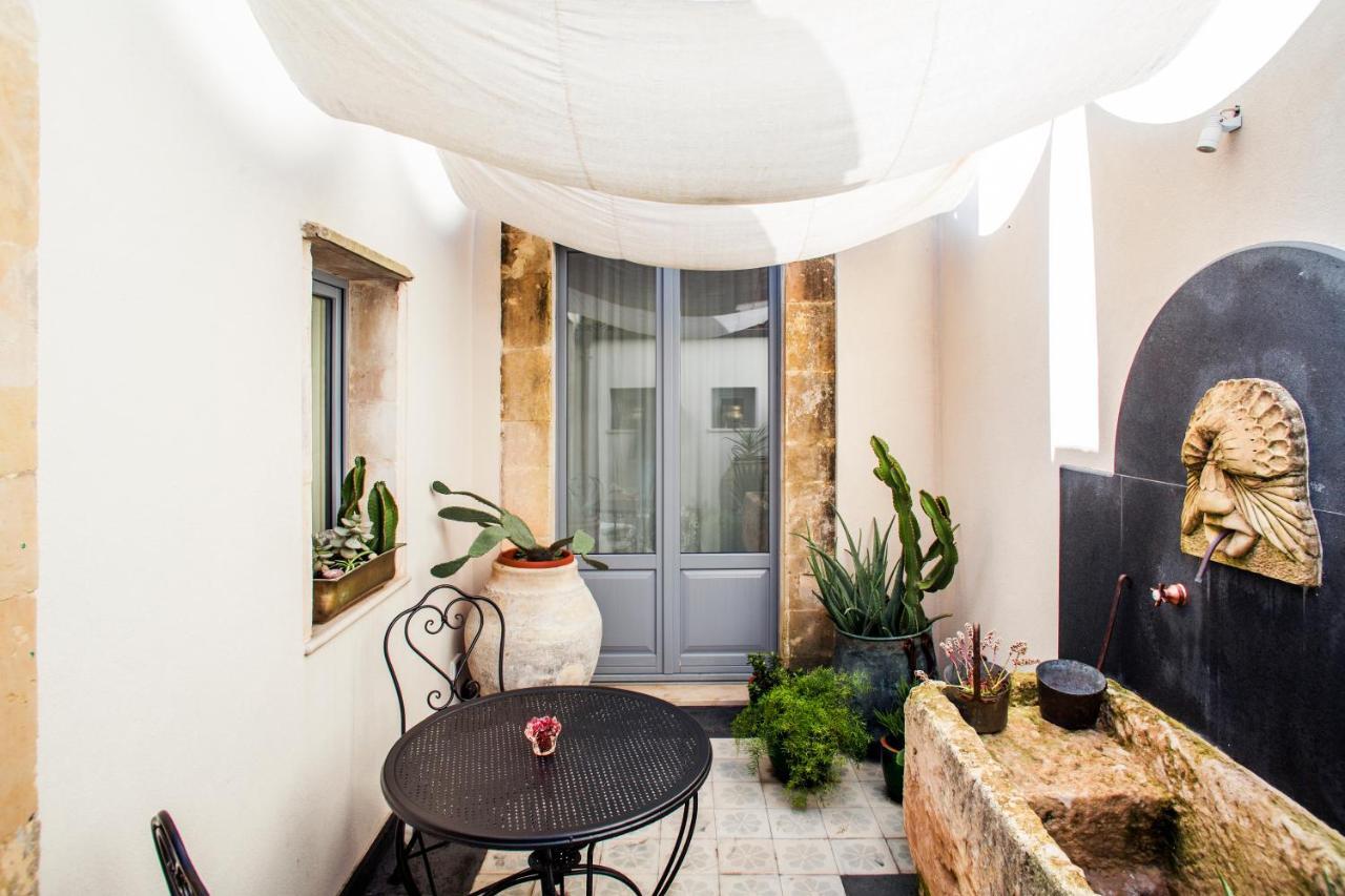 Dimora di Catullo - Ospitalità di Charme Vila Palazzolo Acreide Exterior foto